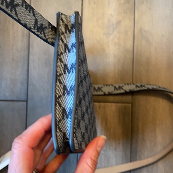 Michael Michael Kors Bum bag - Picture 7 of 12